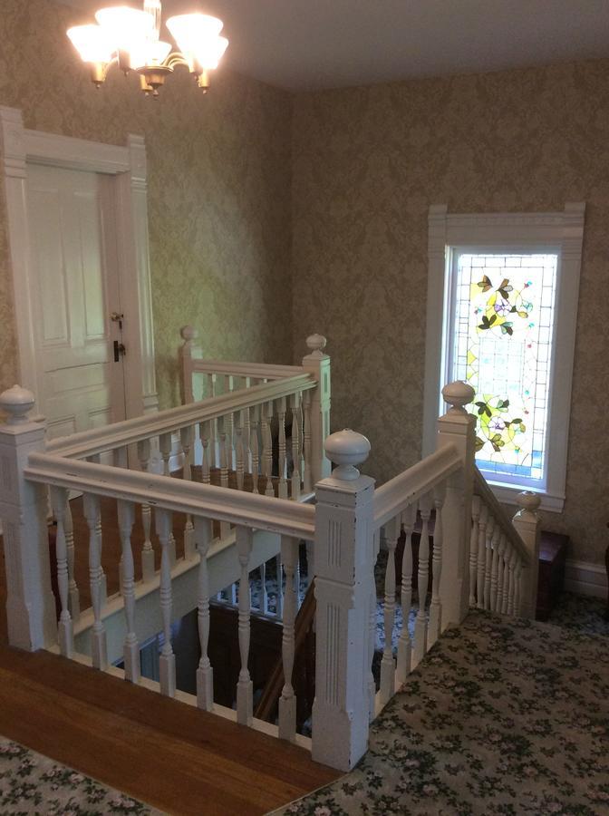 Grand Avenue Bed And Breakfast คาร์เธจ ภายนอก รูปภาพ