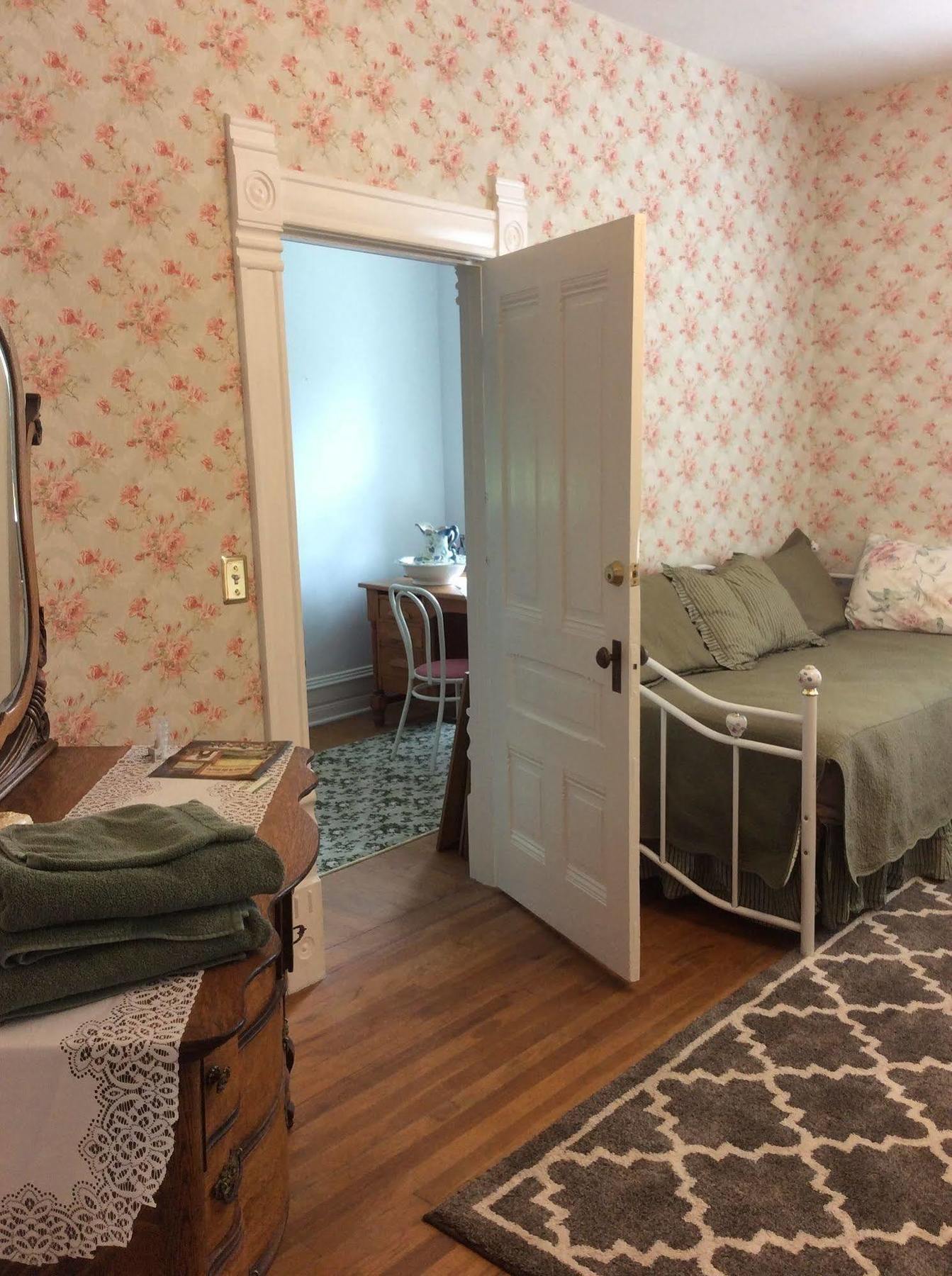 Grand Avenue Bed And Breakfast คาร์เธจ ภายนอก รูปภาพ
